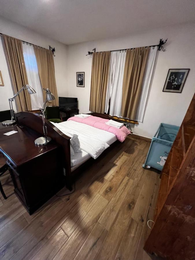 Villa Kars Gyumri ภายนอก รูปภาพ